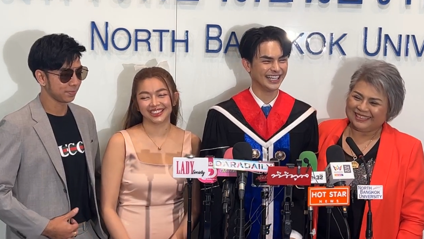 ‘แบงค์ ศรราม’ คว้ามหาบัณฑิต งานหนักเรียนเหนื่อยไม่ท้อ ขอเปิดตำนานดอกเตอร์พระเอกลิเก!