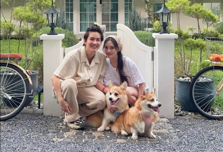"กอล์ฟ" อวดแฟนฉ่ำ บอกความรักเดินเข้าหาเอง เจอไอจีถูกใจก็เลยจีบ "ไมค์" บ่นอยากมีบ้าง!