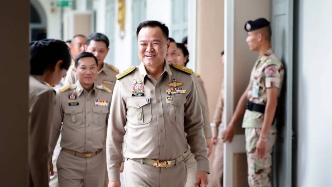 คม มท. ชื่นชม “อนุทิน” จัดสอบนายอำเภอโปร่งใส สยบข่าวลือเด็กฝาก-ตั๋วเงิน