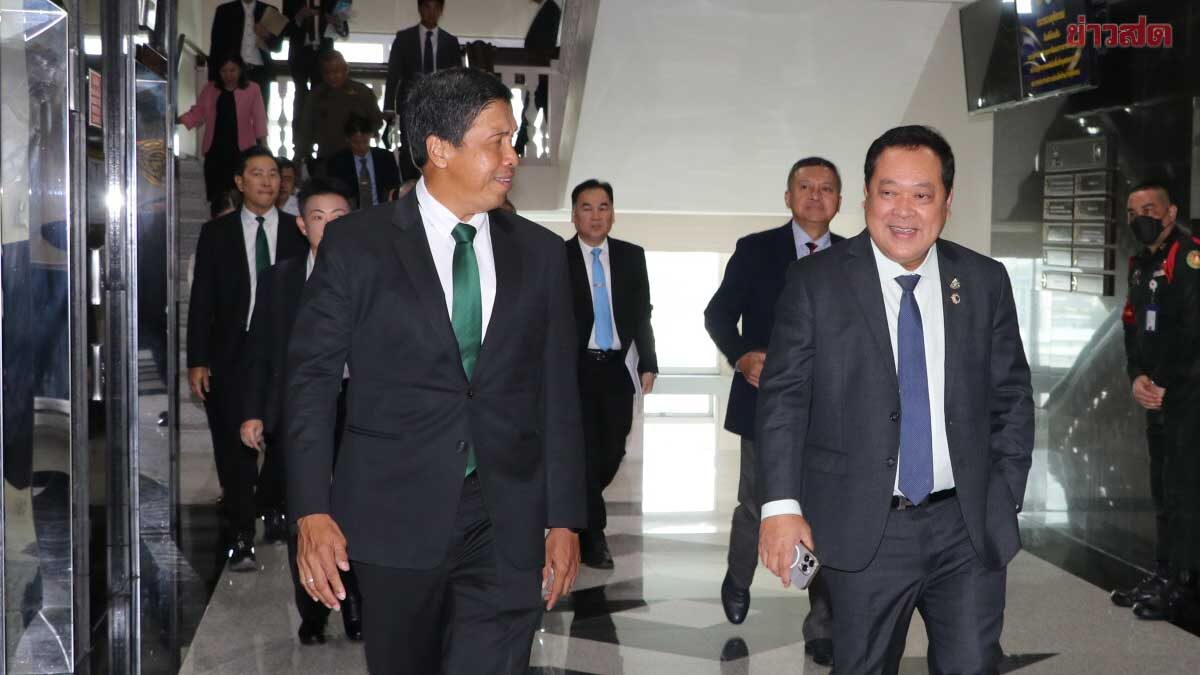 'ทวี' นำ ป.ป.ส. ผนึก 'ชัชชาติ' ระดมแก้ปัญหายาเสพติด