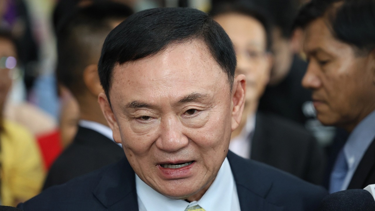 ร้อง ทักษิณ-เพื่อไทย ปมล้มล้างการปกครอง