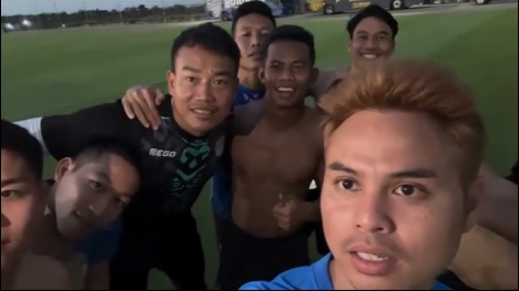 "ธีราทร" เปิดตัวแข้งปราสาทสายฟ้าคนใหม่ มาพร้อมเสื้อซ้อมของบุรีรัมย์!