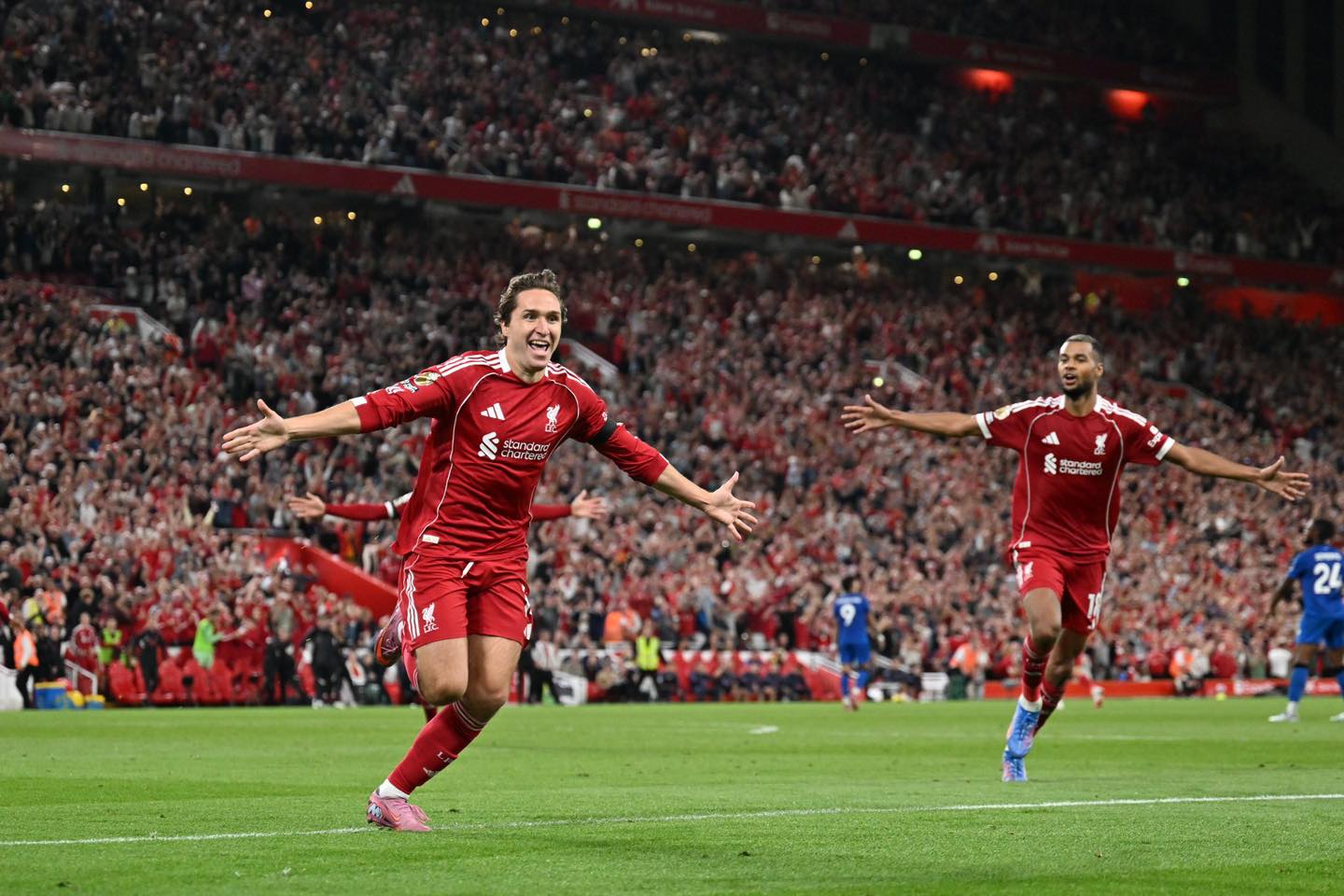 "หงส์แดง" รัวท้ายเกมประเดิม 3 แต้มพรีเมียร์ลีก!
