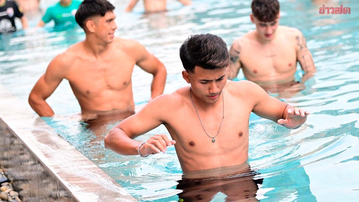 ช้างศึก ลงสระเร่งฟื้นฟูร่างกาย หลังลับแข้ง U-23 ก่อนลัดฟ้าลุยเอเชียน คัพ